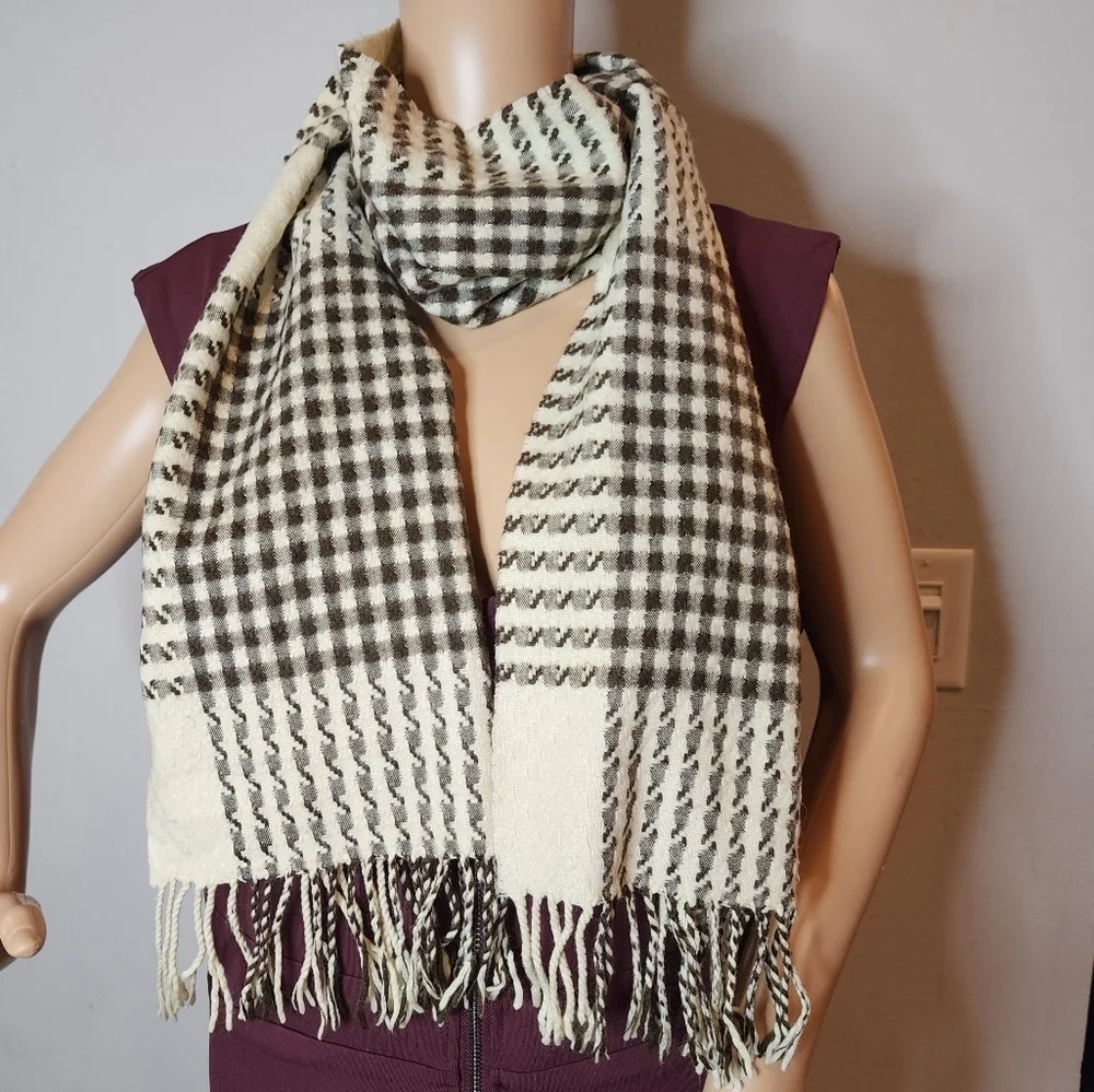 100% Cashmere Scarf Made‎ In Germany Cream And Brown Plaid Fringe Hem